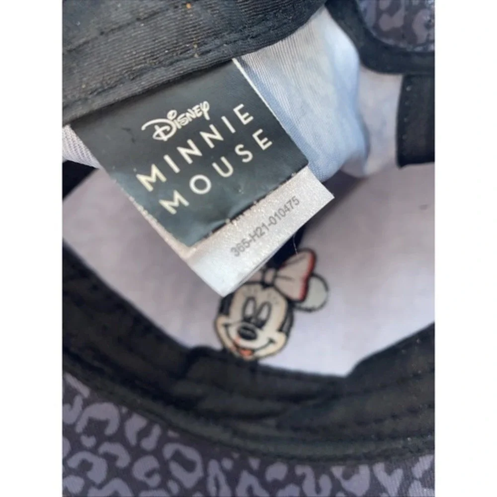 Snapback mini mouse